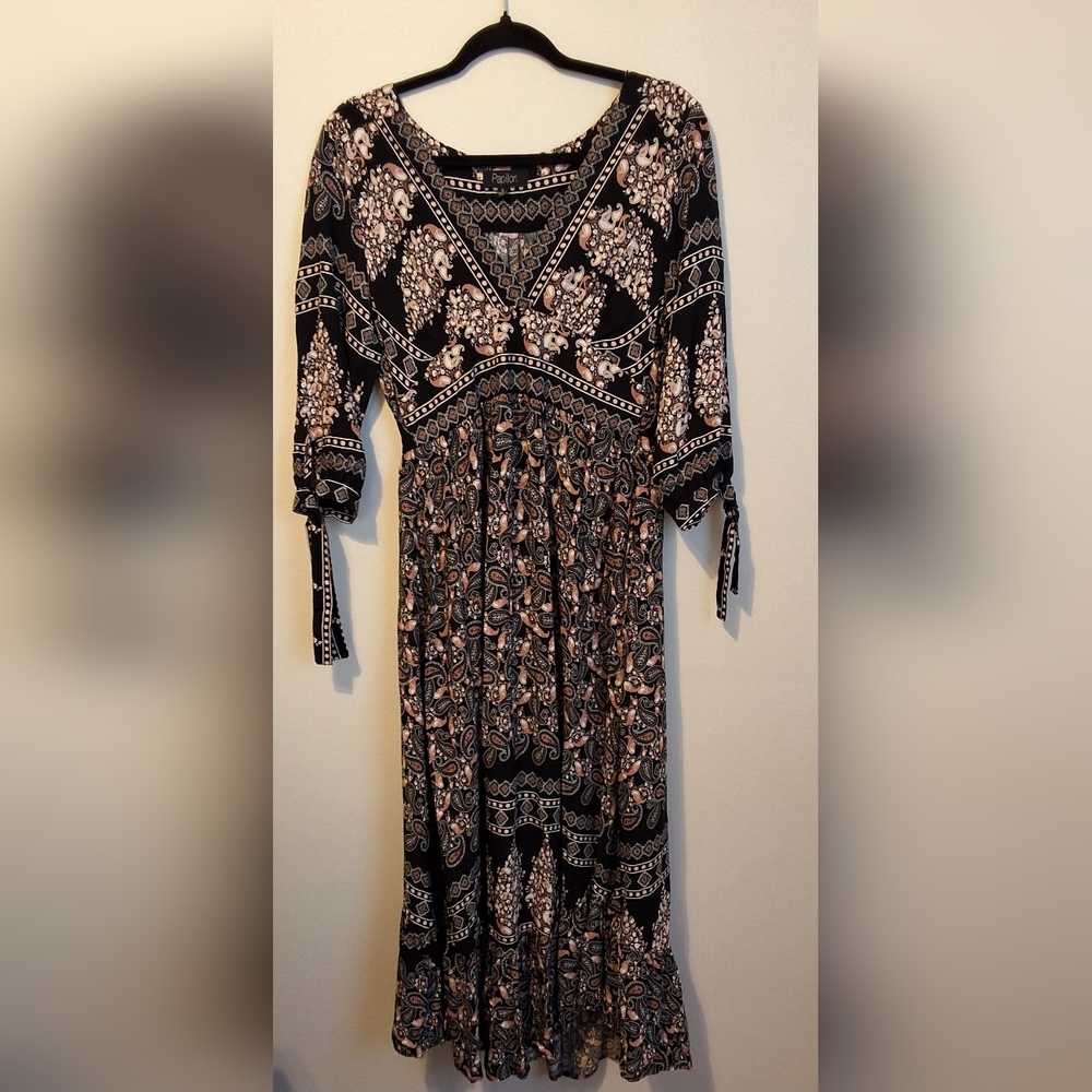 Papillon Boho Print Dress, V‑Neck, Tie Sleeves, Full Length
